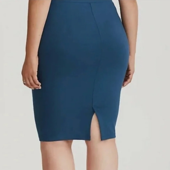 Torrid teal blue ponte pencil skirt size 1 - Picture 4 of 9